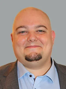 Dennis Read (IT- & Website-Administrator)